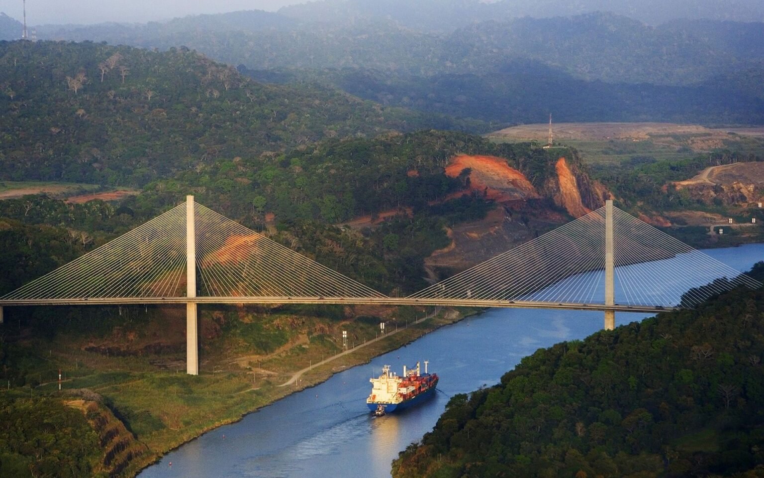 8 Amazing Panama Canal Facts No One Knows The Seaholic 8-amazing-panama-canal-facts-no-one-knows-the-seaholic