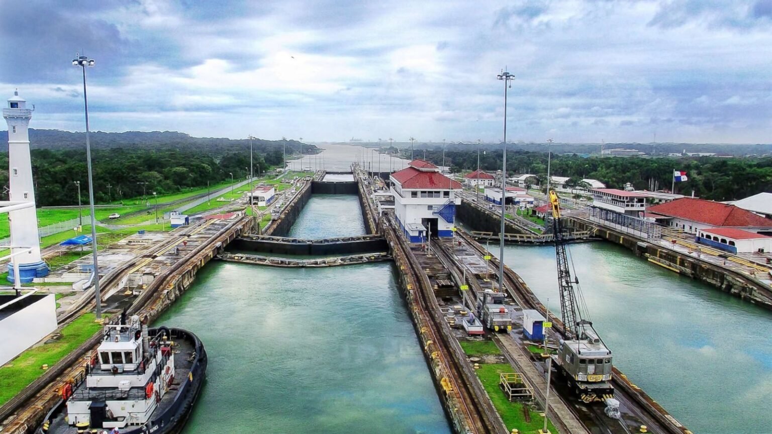8 Amazing Panama Canal facts no one Knows The Seaholic