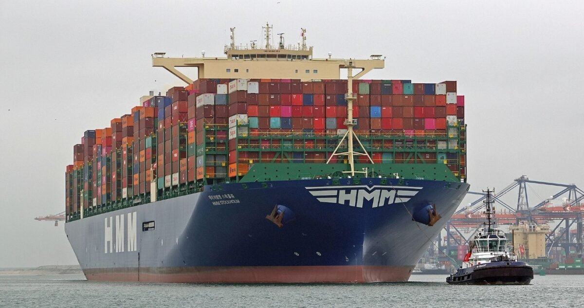 Top 10 Biggest Container Shipping Companies in World (2023) The Seaholic